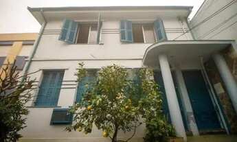 Imagem: Sobrado em Floresta