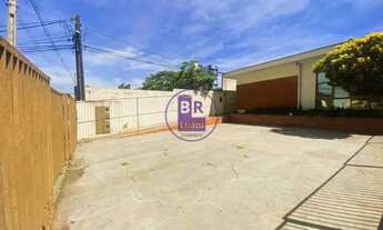 Imagem 4: Casa térrea à venda com 12 quitinetes no fundo