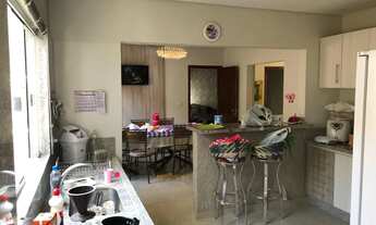 Imagem: Vendo-Alugo sobrado com piscina - área