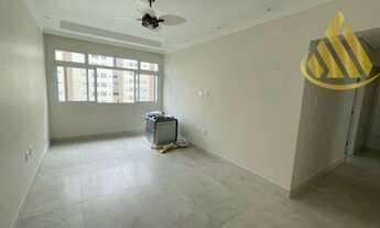 Imagem 2: Lindíssimo apartamento no Gonzaga à venda, com 02 dormitórios, todo reformado