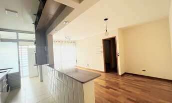 Imagem 7: Vendo apartamento dois dormitórios (uma suíte), varandas e duas vagas de garagem, uma opor