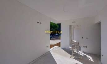 Imagem 9: Casa à venda de alto padrão com amplo terreno 3 suítes 4 vagas no Vista Alegre, Curitiba