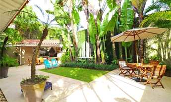 Imagem 1: Casa/Sobrado á venda no Alto de Pinheiros com 4 suítes, 4 vagas - SP