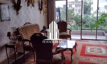 Imagem 2: Área util 112m² e Total 147m² de area total são 3 dormitorios, não tem suite, 2 banheiros