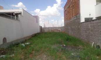 Imagem: Terreno/ Lote 21 - Quadra 04 - Jd. Santa