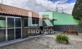 Imagem 2: Casa com edícula, 4 quartos em rua asfaltada, próximo ao centro comercial *JS-02