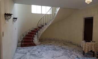 Imagem: CASA ASSOBRADADA - JARDIM PAULISTA - SP