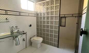 Imagem 5: Casa para fins comerciais com 360 m² com 05 quartos em Cavaleiros - Macaé - RJ