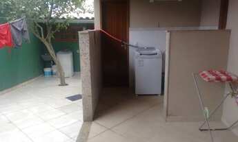 Imagem 7: Casa para venda possui 320 metros quadrados com 6 quartos