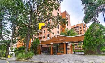 Imagem 2: BC Imóveis vende apartamento semimobiliado com 3 dormitórios com vista para o Jardim Europ