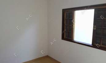 Imagem 4: TAUBATé - Casa Padrão - Quiririm