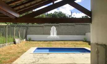 Imagem 3: Casa à venda de 200m² - 3 suítes, 5 banheiros e 6 vagas de carro