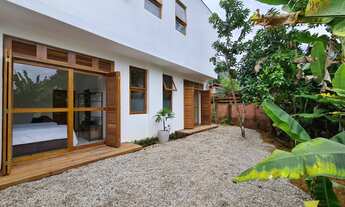 Imagem 7: Casa recém construída na Praia de Itamambuca, lado par