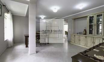 Imagem 2: Casa 4 dormitórios sendo 1 suíte, 3 vagas, comercial e residencial, à venda no Rebouças