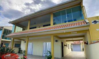 Imagem 2: Sobrado com Piscina sobre 2 Lotes