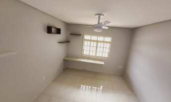 Imagem 2: Casa com quintal 3qts Serra Sede - São Domingos