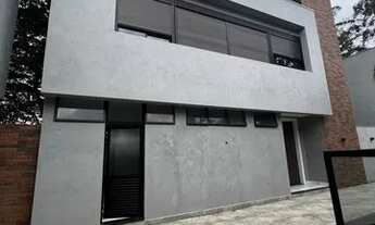 Imagem 7: Casa em Condomínio Fechado / 4 suítes / Piscina / 4 vagas