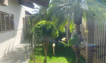 Imagem 2: Casa para aluguel com 245 metros quadrados com 3 quartos