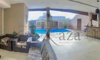 Imagem: Casa - Condomínio - Condomínio Residencial