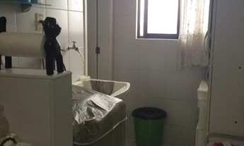 Imagem 7: Vendo Apto., 86m², Costa Azul, 3/4, 1 Suíte c/ Armários, Banheiros e Cozinha c/ Armários