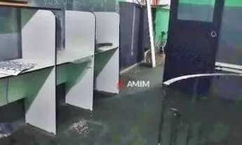 Imagem 4: Loja à Venda por R$ 250.000 - Ingá - Niterói/RJ