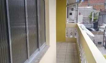 Imagem 4: Casa com o quarto ..sala grande ..varanda espaçosa.