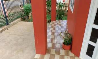 Imagem 2: Terreno grande com duas casas