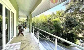 Imagem 2: Casa de condomínio para venda possui 550 metros quadrados com 4 quartos