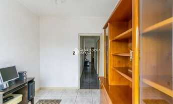 Imagem 7: Apartamento para aluguel possui 79 metros quadrados com 3 quartos em Azenha - Porto Alegre