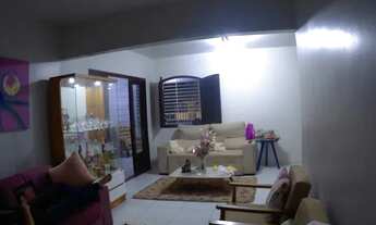 Imagem 4: Vende-se ou Aluga-se casa em Jardim São Paulo com quatro quartos ampla e iluminada