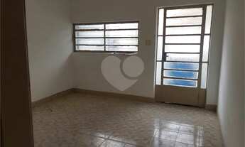 Imagem: SOBRADO DE 3 ANDARES COM 3 DORMITORIOS BOA