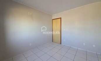 Imagem 4: PORTãO - Casa Padrão - Jardim Cecilia