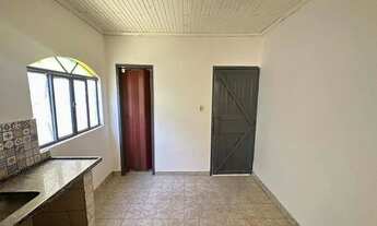 Imagem 7: Que tal uma LINDA CASA INDEPENDENTE no coração do Colonial?!