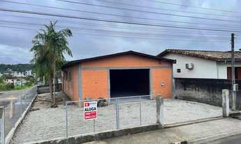 Imagem: Galpão com aproximadamente 162 m²