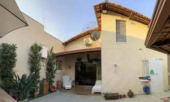 Imagem: CASA À VENDA EM BARUERI - JARDIM DOS CAMARGOS