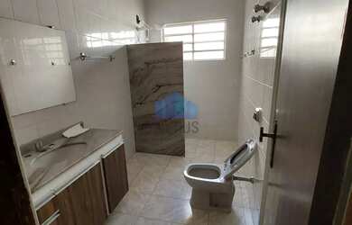 Imagem 11: Casa Térrea para Alugar com 4 dormitórios Pertinho da Lagoa do Taquaral