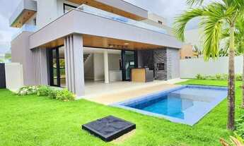 Imagem: Casa com 4 Quartos (3 Suítes) à Venda