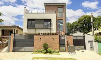 Imagem: Sobrado Triplex Alto Padrão com Ático