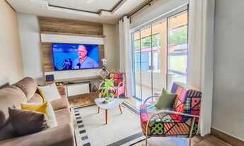 Imagem 3: Conforto e Praticidade! Casa 2 Quartos, 2 Banheiros - Acesso Fácil à SC-401 e Ótima Ventil