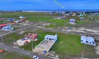 Imagem 3: CASA COM ESTRUTURA PARA 2° PISO