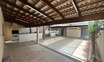 Imagem 5: Casa residencial com 3 quartos sendo 1 suíte disponível para venda no bairro Roosevelt em