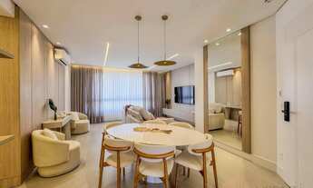 Imagem 2: 4 suítes, mobiliado e equipado na Barra Norte, próximo à Roda Gigante