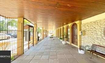 Imagem 2: Apartamento em Porto Alegre, no bairro Praia de Belas, com 2 dormitório(s), e 2