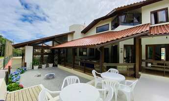 Imagem 6: Casa de alto padrão em condomínio fechado em Ingleses, a 150 m do mar, 4 quartos, sendo 2