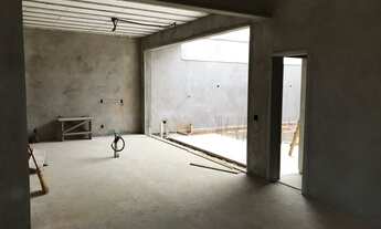 Imagem 5: Excelente Casa com 3 Dormitórios sendo 3 Suítes possuindo 180 m² à venda em ótima localiza