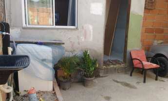 Imagem 4: Casa para venda tem 100 metros quadrados com 3 quartos em Feu Rosa - Serra - ES