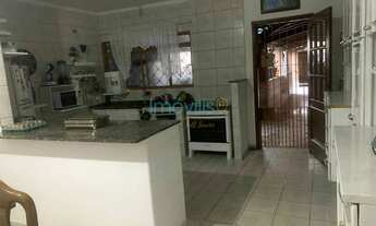 Imagem: Sobrado à venda - 3 suítes - 272,5 m²