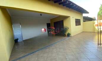 Imagem 2: Aluga -Casa Residencial São José do Rio Preto - SP 3 Dormitórios com AE no corredor, cozin