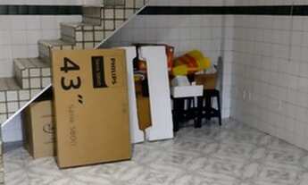 Imagem 7: Casa a venda três pavimento, 2/4, uma suíte ,garagem fechada. Avalio receber veículo parte