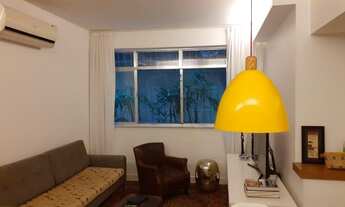 Imagem 3: Um maravilhoso apartamento de 2 quartos, dependência de empregada, área de serviço, tem 75